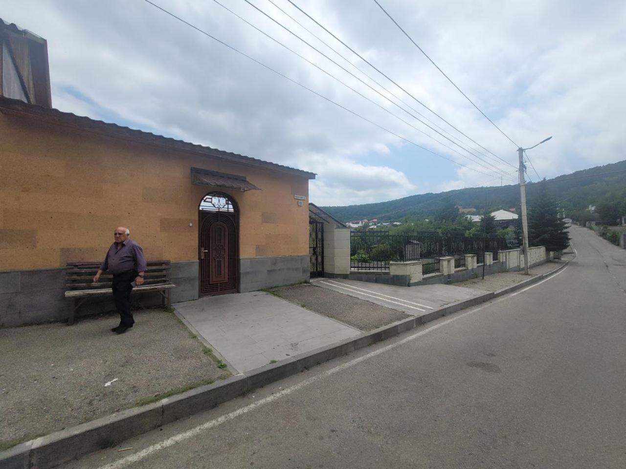 Tsaghkadzor Inn Guest House Bagian luar foto